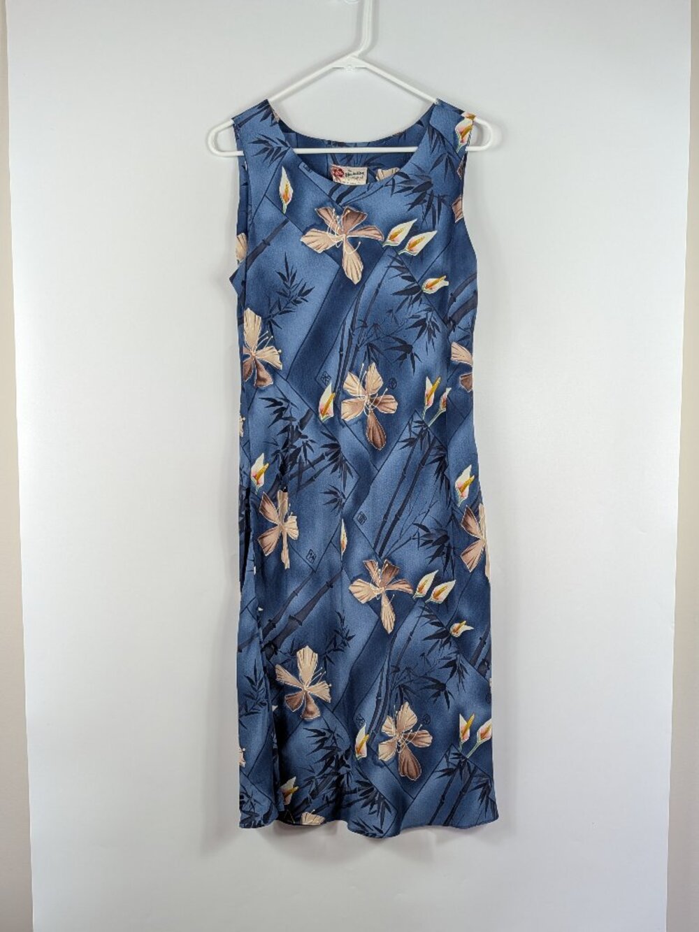 VTG Hilo Hattie Floral Hawaiian Dress Blue White Hibiscus Tropical Medium Rayon
